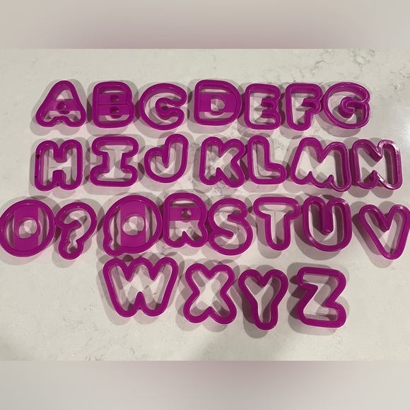 Wilton 34 Cookies Cutters..26 letters/#1-9 - Picture 1 of 2